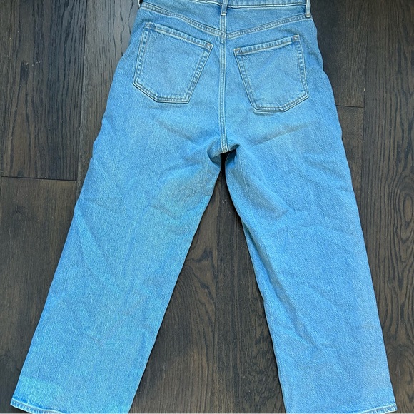 Old Navy wide leg crop jeans - Picture 2 of 3